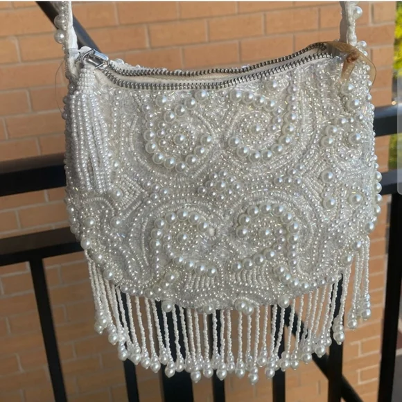 TJ Maxx Marshall’s Viral Pearl Beaded Shoulder Bag with Beaded details hanging - Picture 2 of 8